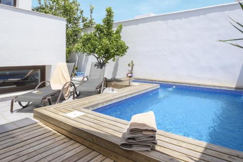 Fragata Sólo Familias in Conil De La Frontera, Spain