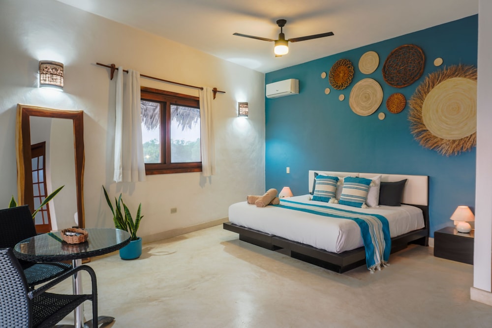 Luna de Agua - carbon neutral hotel in Tulum