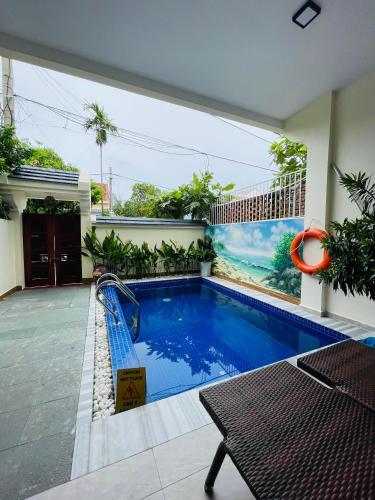 HoiAn Déja Blue I Private villa with 4brs and pool — 5-Star Luxury Hotel in Tan Thanh, Vietnam