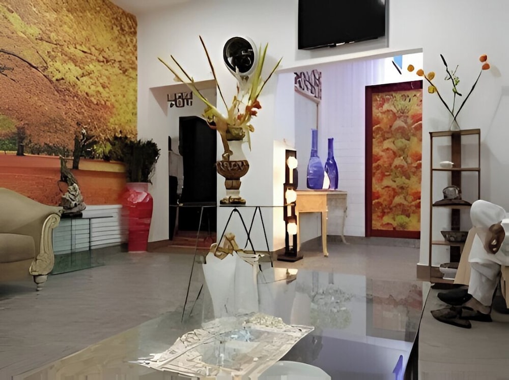 Helen Suites Hotel - last minute hotel in Lahore