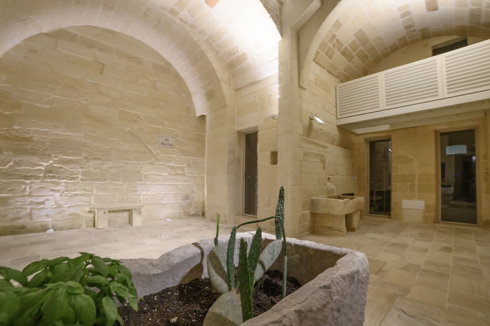 Vico Dell'Elce — 4-Star Luxury Hotel in Lecce, Italy