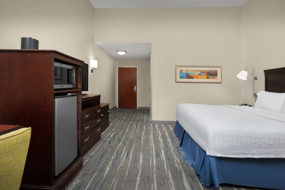 Hampton Inn Syracuse Clay - photo 5