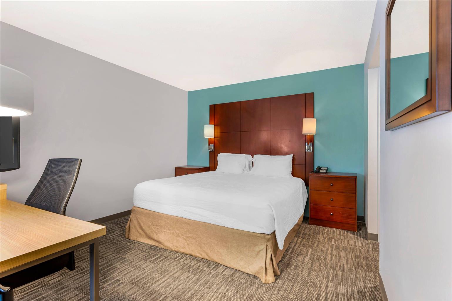 MainStay Suites St. Louis Galleria - photo 15