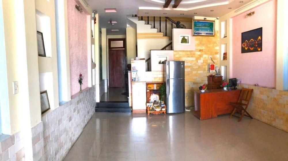 Phuong Hong Motel by OYO Rooms in Ngu Hanh Son, Vietnam