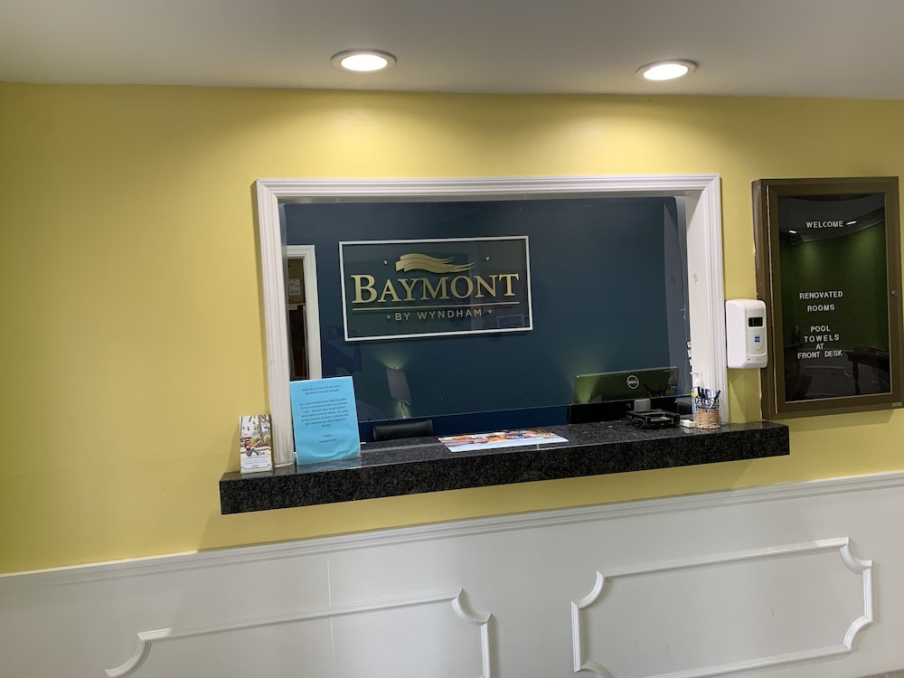 Baymont by Wyndham Selma - photo 2