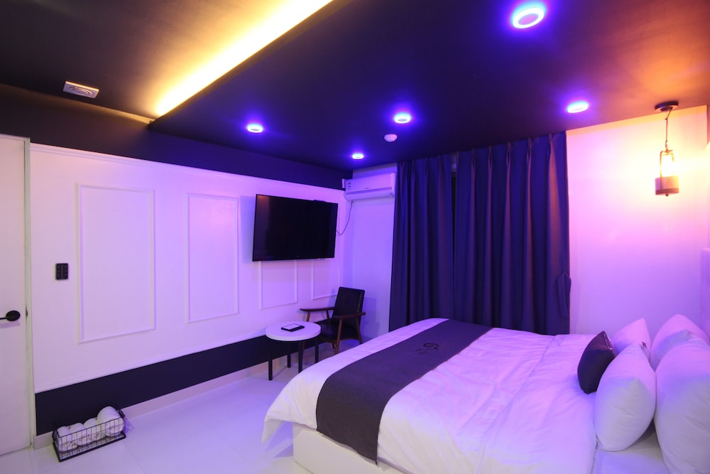 Gray Hotel — Busan — photo 4