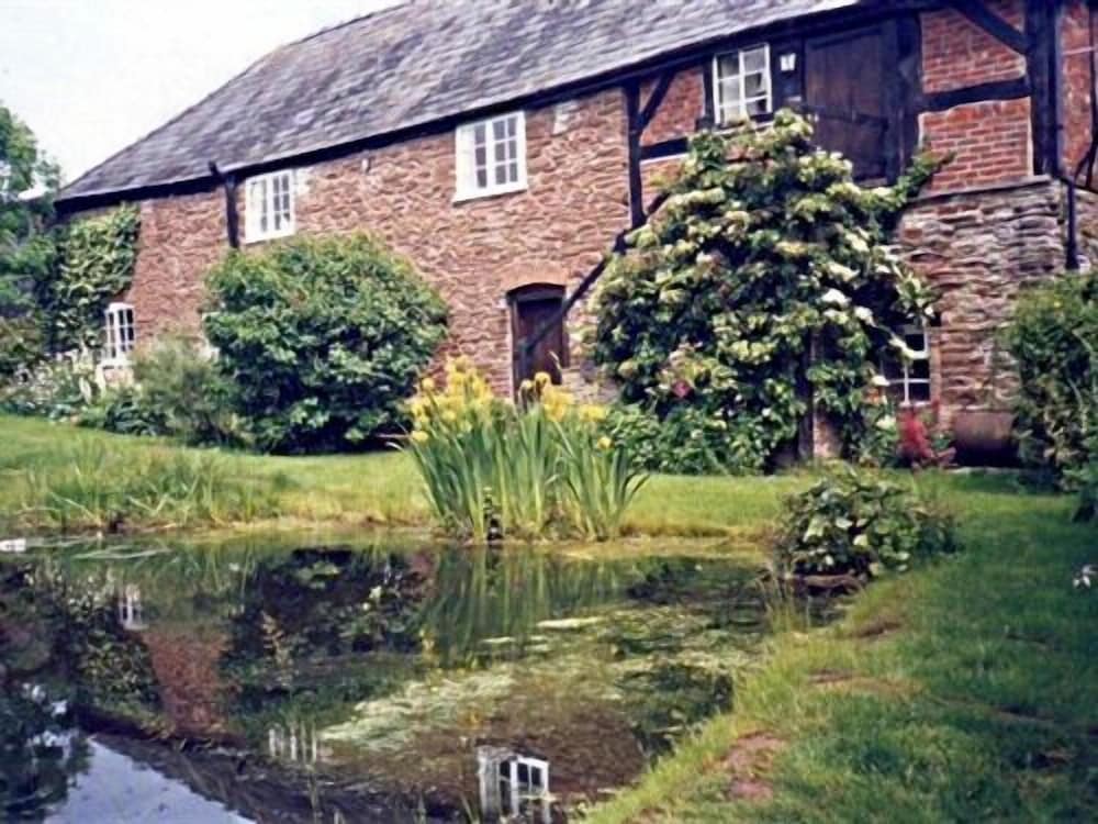 Lower Bache House — 4-Star Luxury Hotel in Leominster, United Kingdom