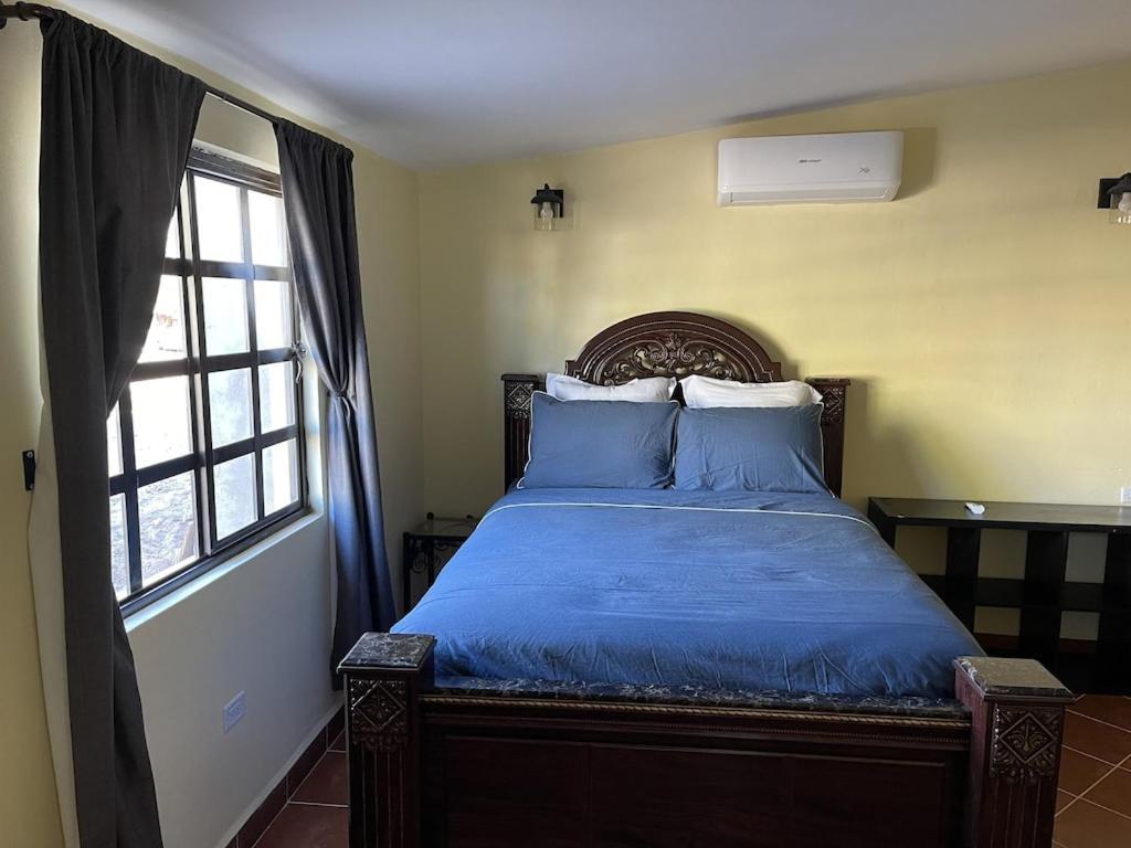 Casa Arroyo At Bajazul Just Steps Of Waterfront And Downtown 17771636 — Loreto