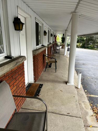 Hopwood Motel - photo 7
