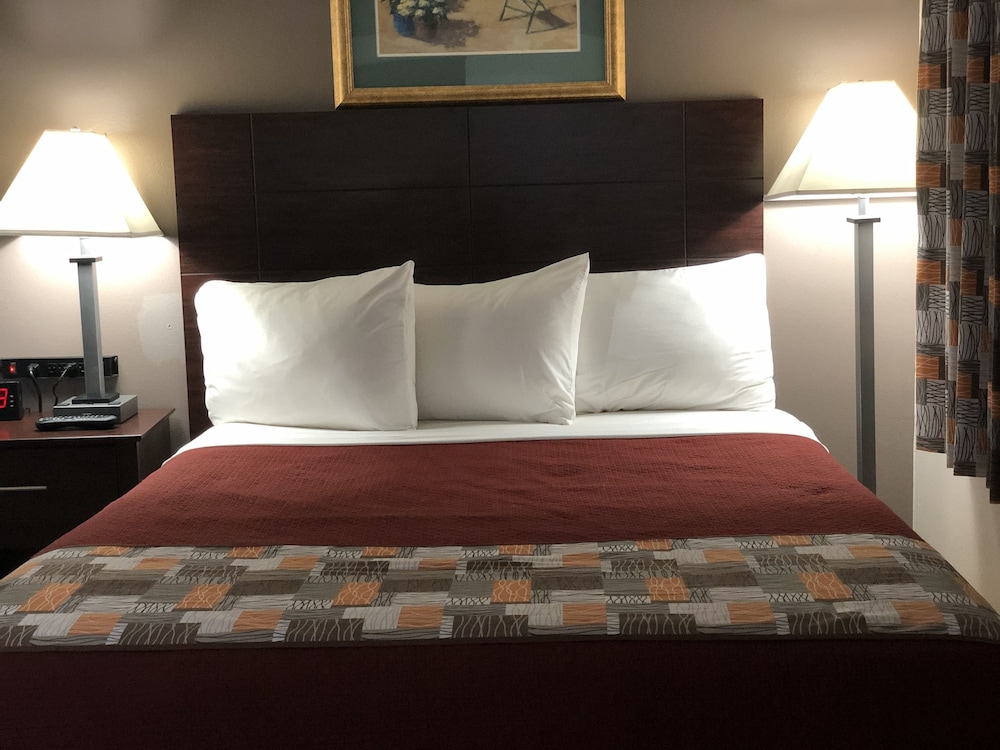 Sun Coast Inn - photo 6
