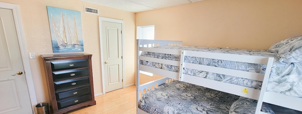 Saida Towers Iii 3101 3 Bedroom Condo by RedAwning - photo 6
