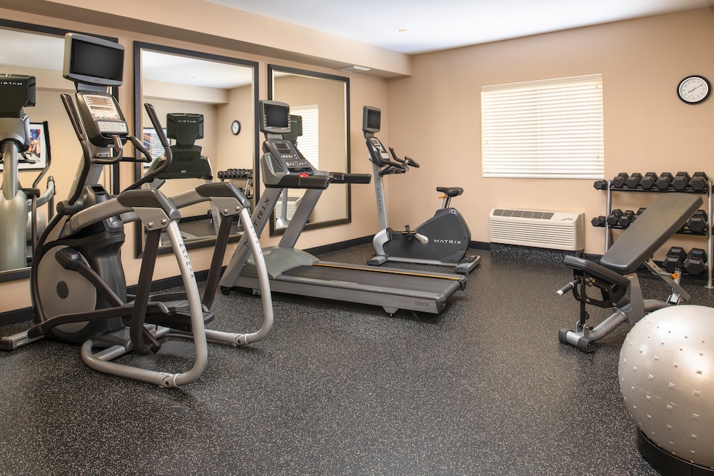 Candlewood Suites Vancouver Camas by IHG - photo 24
