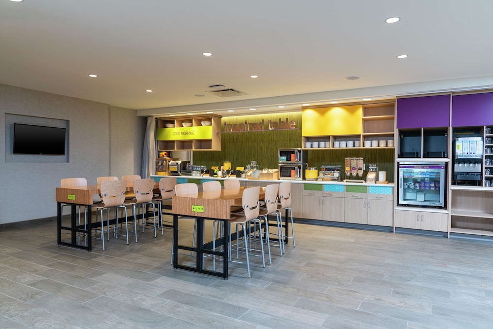 Home2 Suites by Hilton Appleton - photo 25