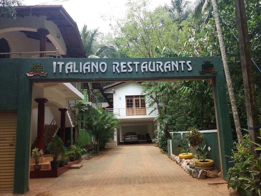 Italiano Restaurans in Matale, Sri Lanka
