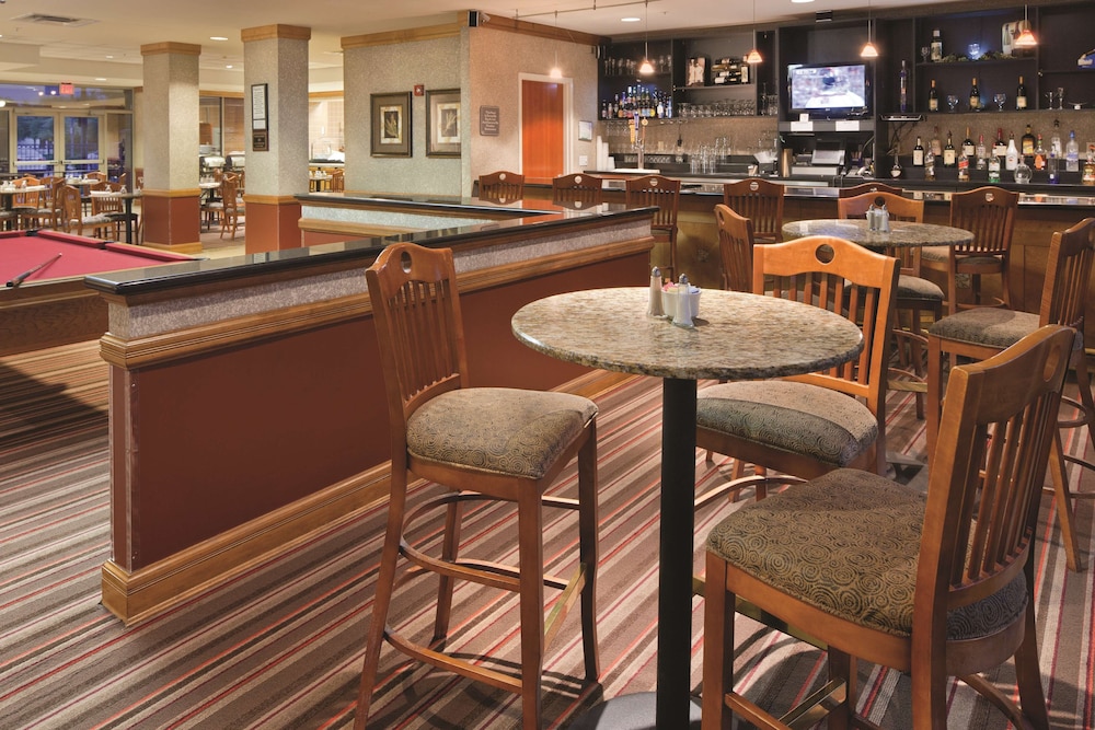 DoubleTree by Hilton Dallas Farmers Branch - photo 30