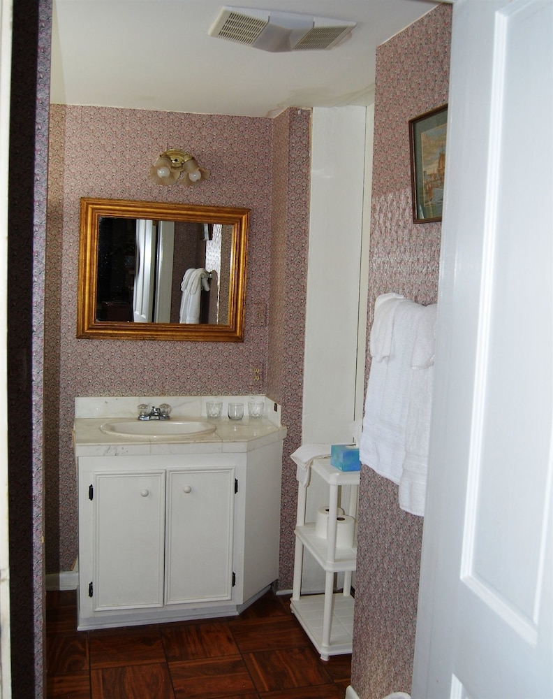 Glenfield Plantation Historic Antebellum Bed and Breakfast - photo 29