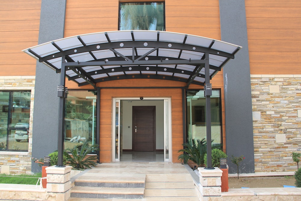 E&N Butik Hotel — Samandag — photo 5