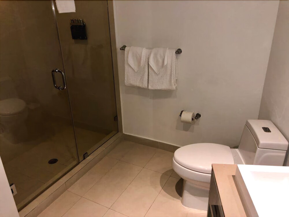 Great Ocean & Bay Views 1 Bed 1 Bath @ Hyde Resort - photo 19