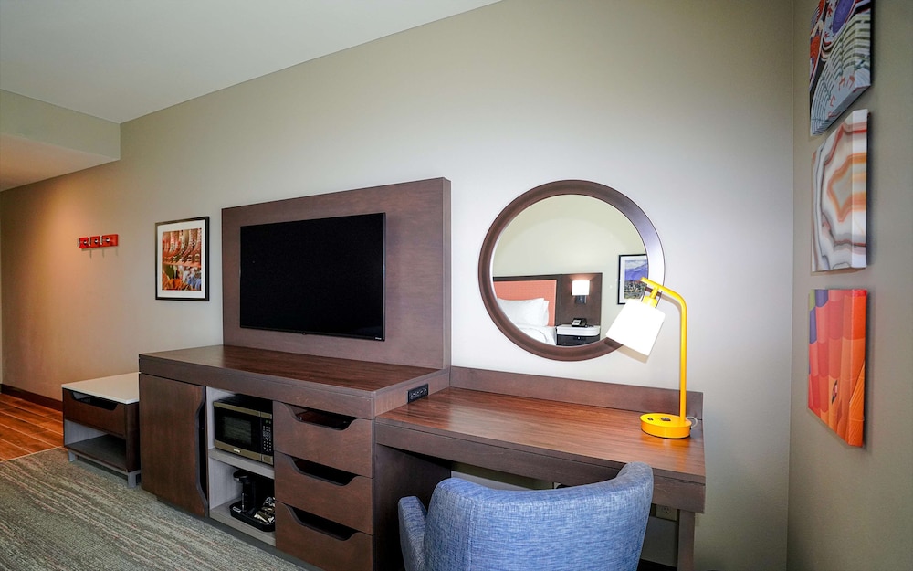 Hampton Inn Colorado Springs I 25 Central - photo 6