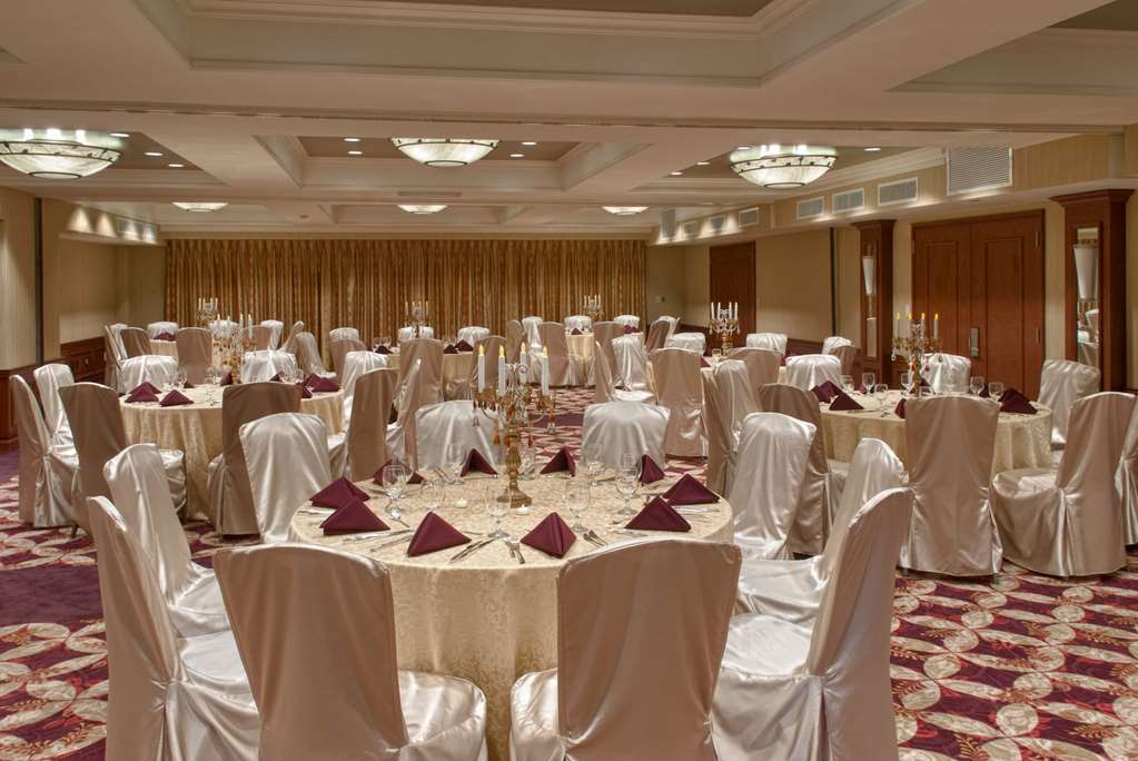 Viana Hotel and Spa Trademark Collection by Wyndham - photo 46