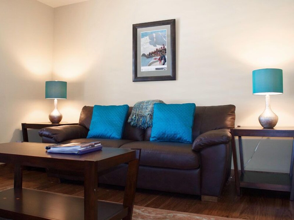 Torchlight Inn - photo 19