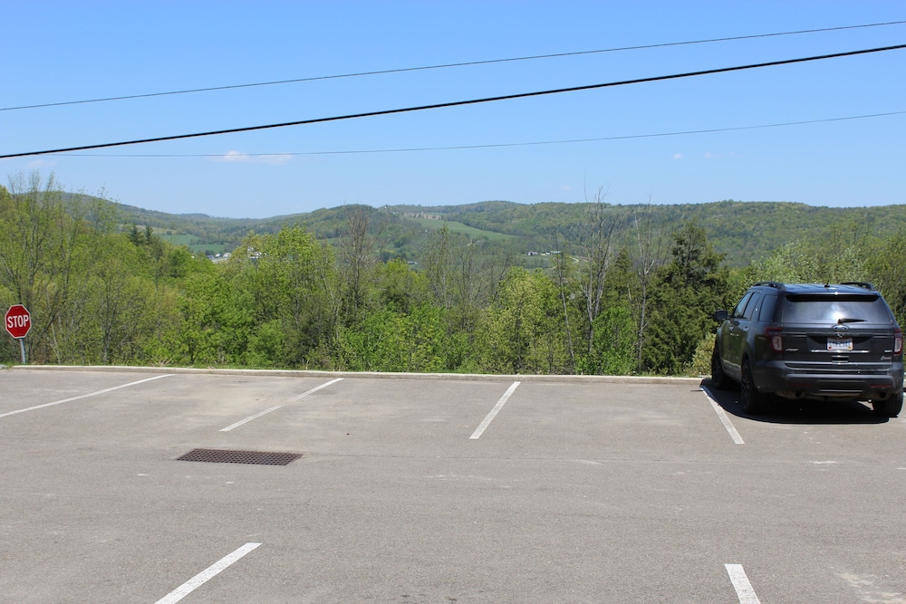 Crystal Springs Inn and Suites - photo 27