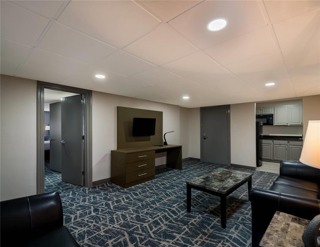 Comfort Inn Falls Church Tysons Corner - photo 24