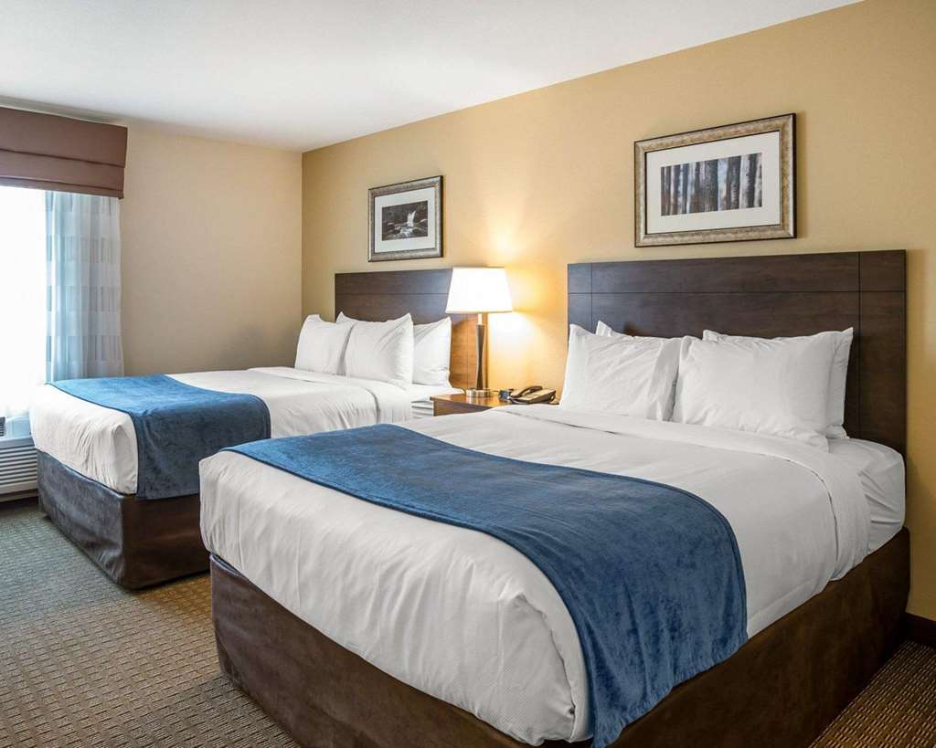 MainStay Suites Cartersville Emerson Lake Point - photo 15