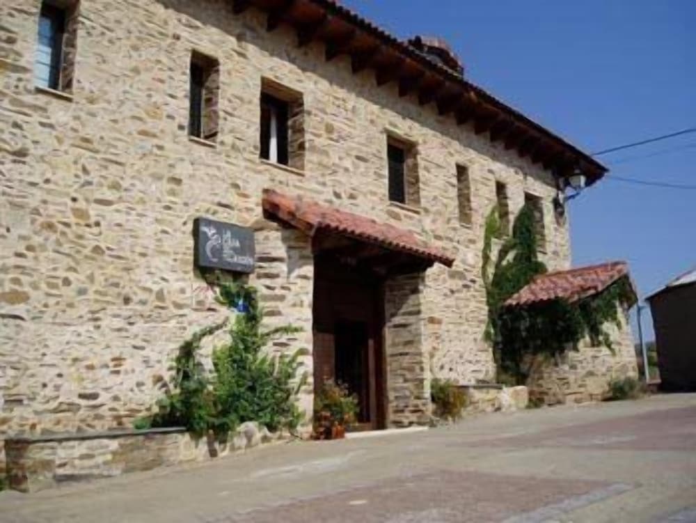 La Casa del Filandón — 4-Star Luxury Hotel in Luyego, Spain