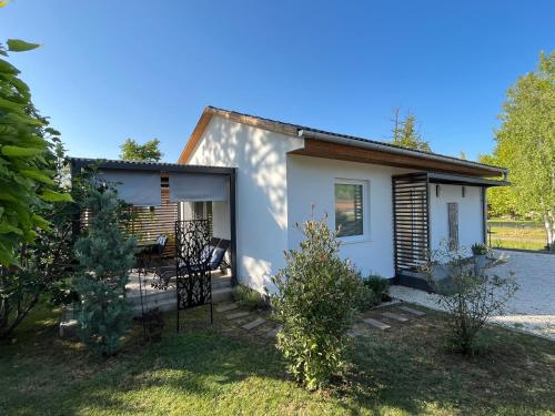 Jókai Apartmanház Balatonszárszó in Balatonszarszo, Hungary