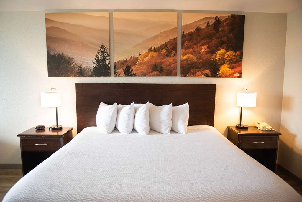 Days Inn by Wyndham Waynesboro - photo 16