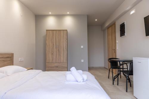 Uncle tam in Litochoro, Greece