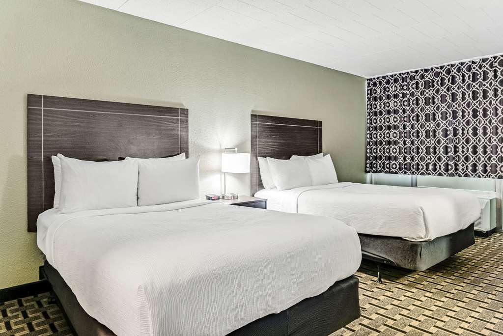Quality Inn Detroit Downtown - photo 37
