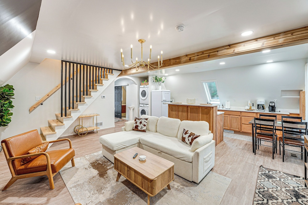 Walk to Fox Lake: Pet friendly A frame w Fire Pit pet-friendly hotel Twin Lake