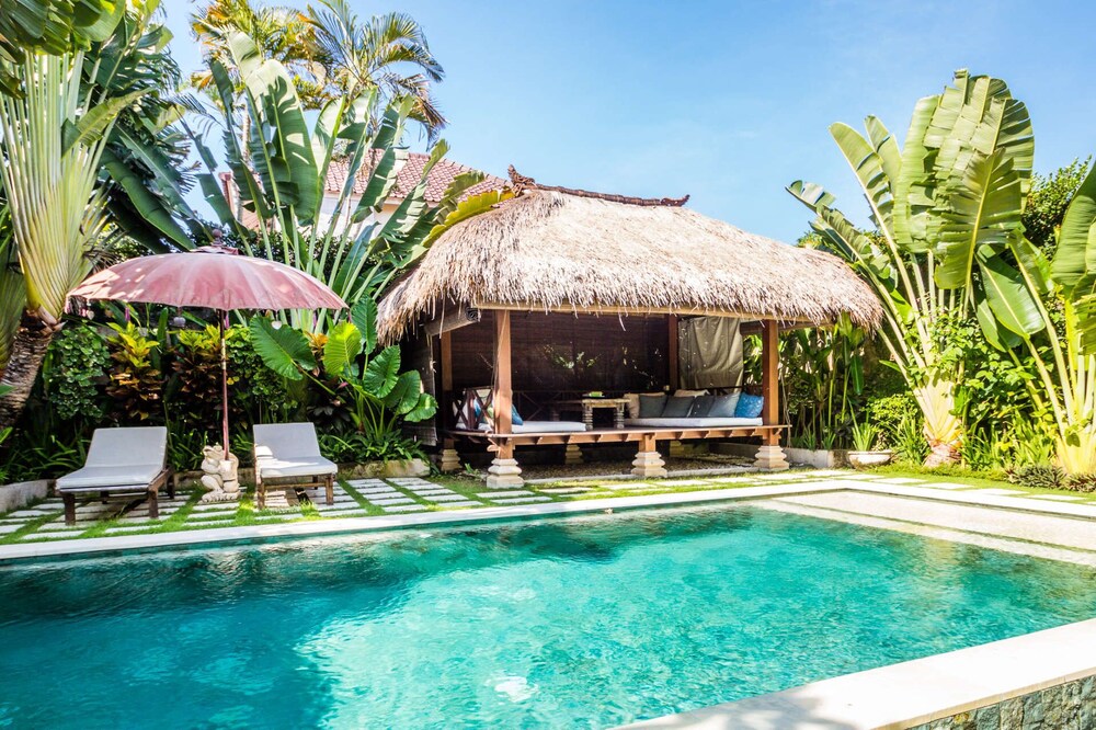 Luxury Villa in Bali near Beach Bali Villa 2077 — 4-Star Luxury Hotel in Seminyak, Indonesia