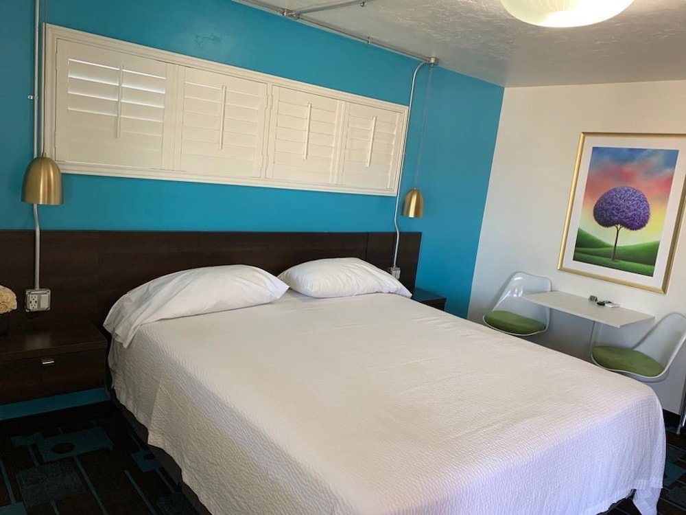 The Sands Motel - photo 7