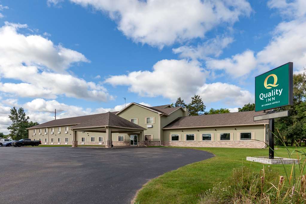 Quality Inn Redgranite - last minute hotel in Redgranite