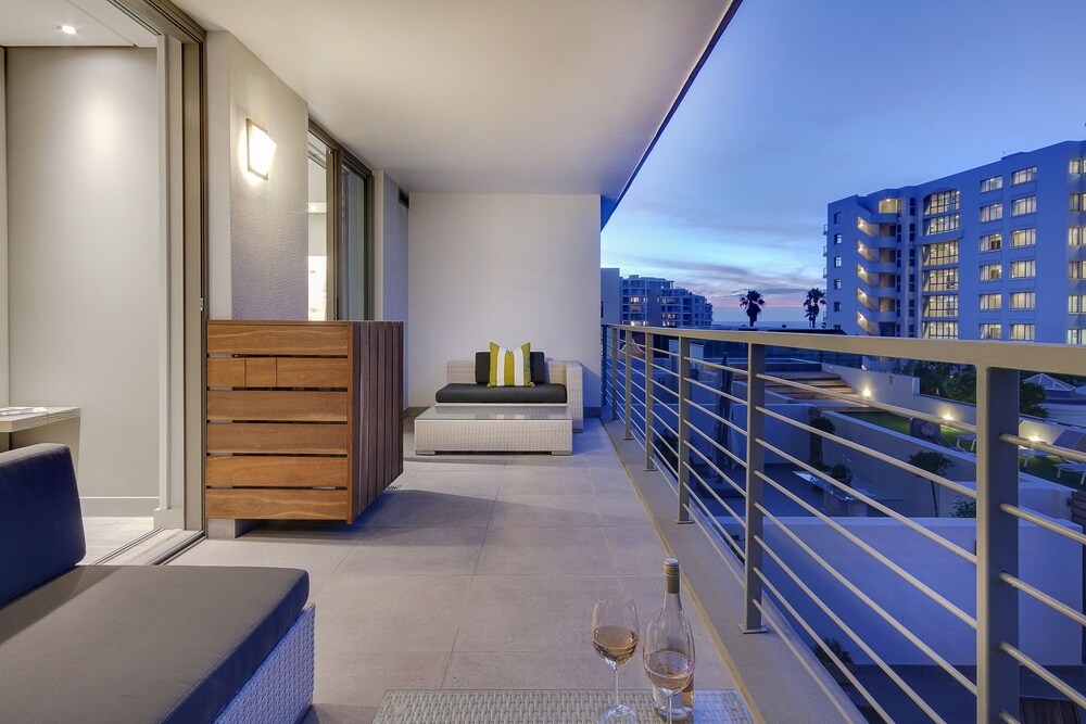 Fairmont 204 - last minute hotel in Cape Town
