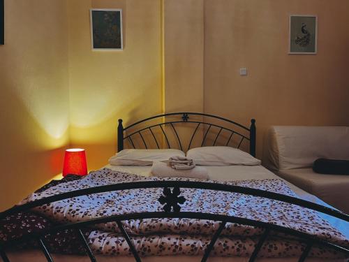 Budget and private flat in Aristotelous — 4-Star Luxury Hotel in Athens, Greece