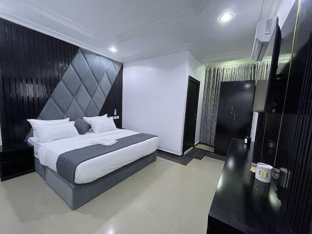 Broadfields Hotel - carbon neutral hotel in Abuja