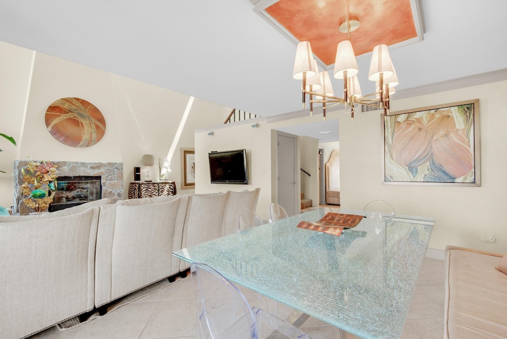Shoreline Towers Townhouse 4 1 - photo 33