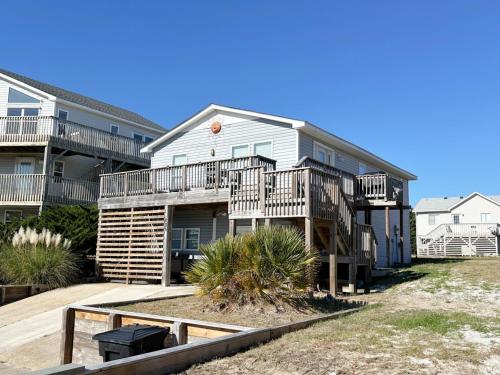 KDH180 Good Vibes Soundside — Kill Devil Hills — photo 4