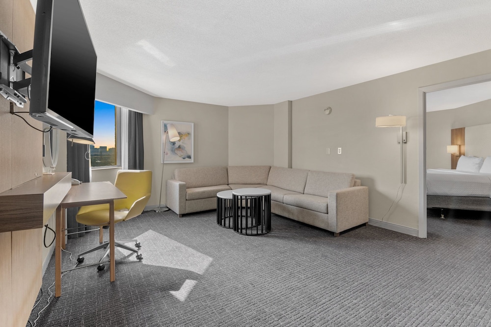 Crowne Plaza Houston Med Ctr Galleria Area by IHG - photo 20