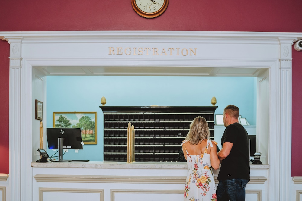 Gideon Putnam Resort And Spa - photo 4