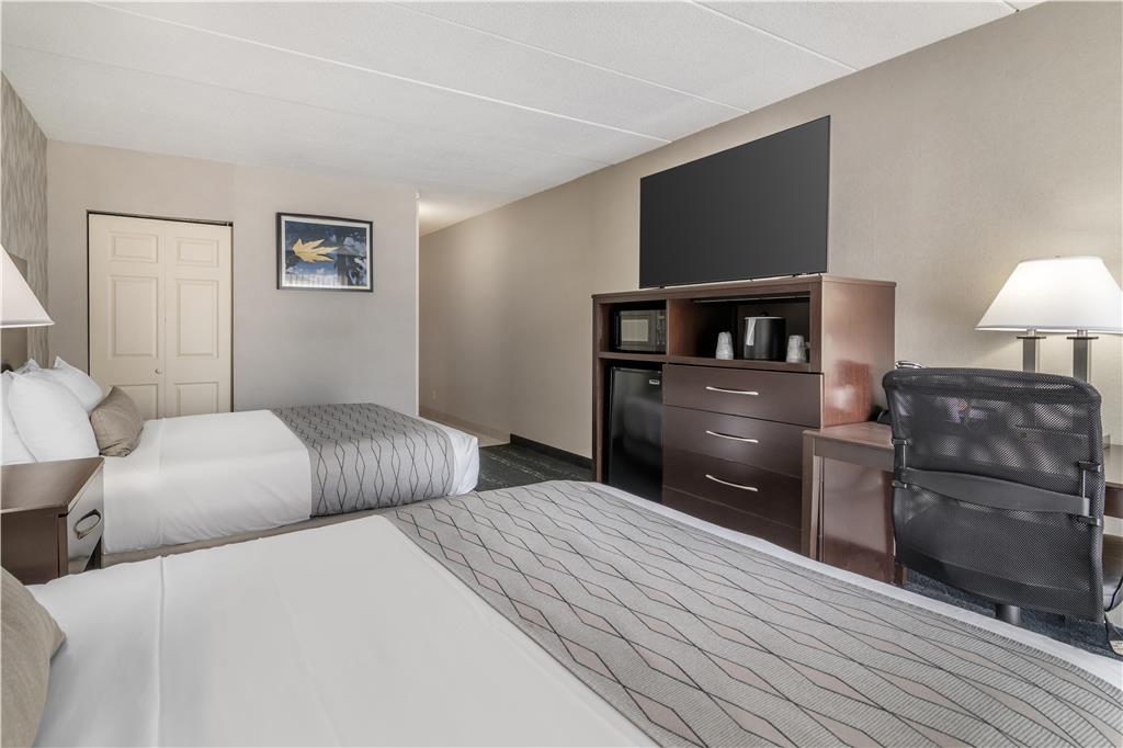 Best Western Plus Keene Hotel - photo 42