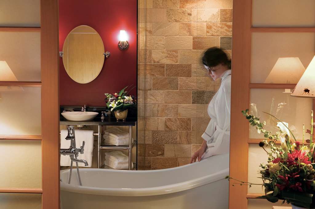 The Edgewater Hotel - photo 51