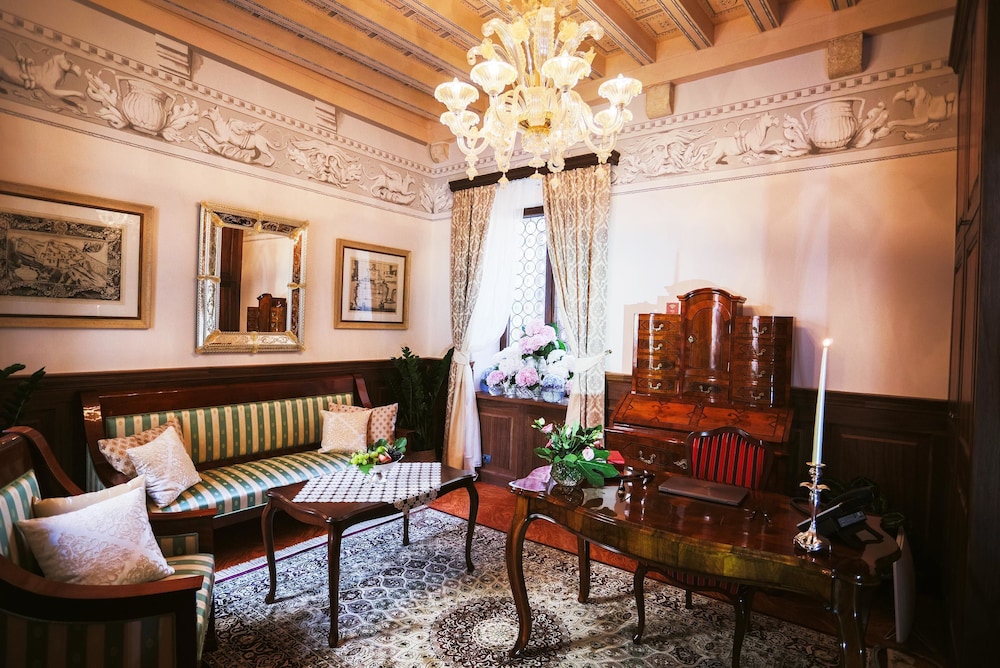 Heritage Hotel Cardo - carbon neutral hotel in Split