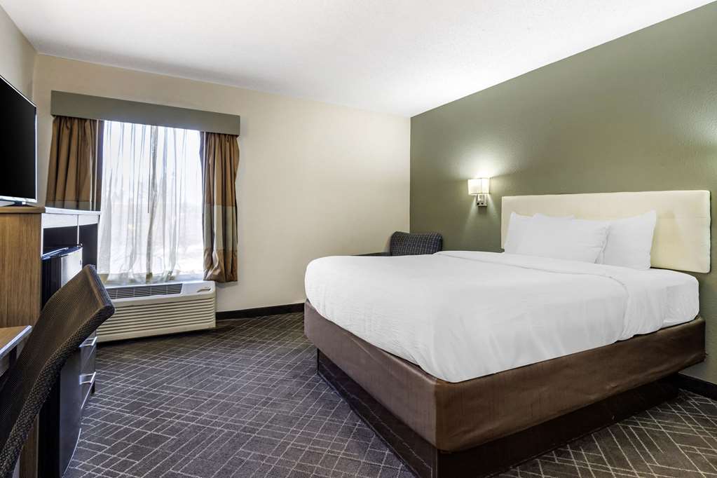 Quality Inn Spartanburg Northwest - photo 13