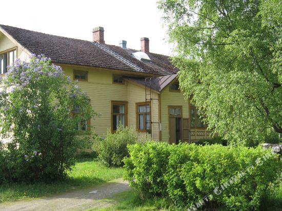 Mustikkakallio Luxury Villa — 5-Star Luxury Hotel in Keuruu, Finland