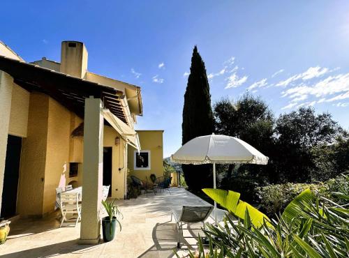 L'estagnol Maison Pour 6 Personnes a la Londe Les Maures — 4-Star Luxury Hotel in La Londe-Les-Maures, France